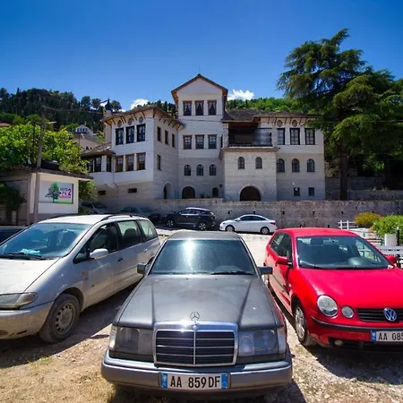 Ethnografic Museum *