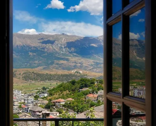 Ethnografic Museum *